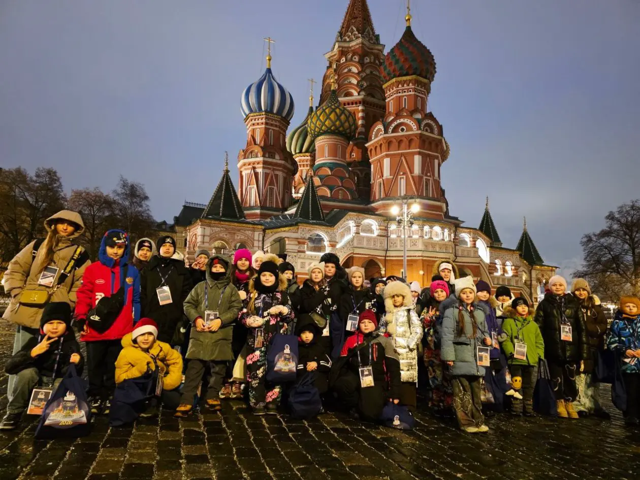 Юные приморцы побывали на Кремлевской елке в Москве Пресс-служба правительства Приморья