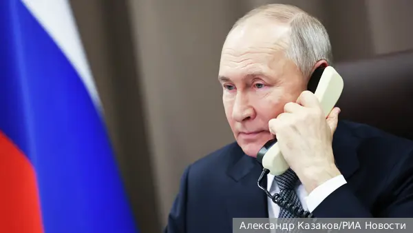 Путин поговорил по телефону с двумя командирами с передовой