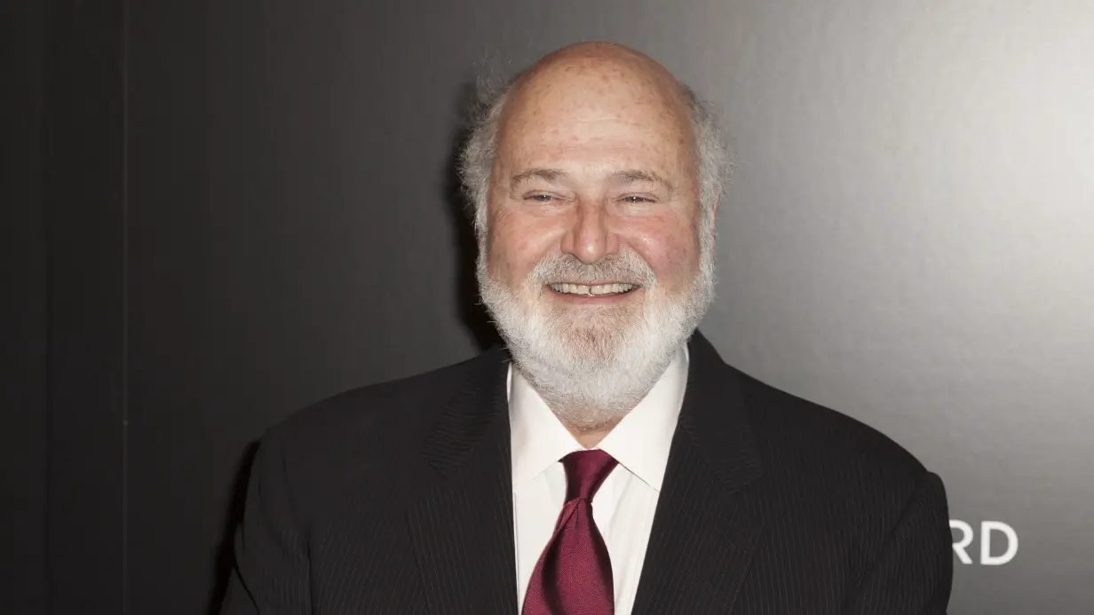 TMZ: Режиссеру Райнеру и его жене перерезали горло в ходе семейного конфликта