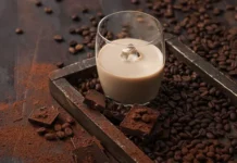 Сантехники объясняют, как «Бейлис» и жир приводят к «жирбергу» в канализации santehniki obyasnyayut kak bejlis i zhir privodyat k zhirbergu v kanalizaczii-infovzor-ru-0