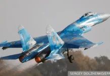 Су-27 Воздушных сил Украины сбит в результате ударов ВКС России и использования HIMARS su27 vozdushnyh sil ukrainy sbit v rezultate udarov vks rossii i ispolzovaniya -infovzor-ru-0