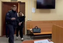 Суд в Люберцах арестовал подозреваемую в поджоге квартиры с тремя жертвами sud v lyuberczah arestoval podozrevaemuyu v podzhoge kvartiry s tremya zhertvami-infovzor-ru-0