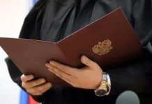 В Екатеринбурге вынесли приговор Дмитрию Чувилину, Юрию Ефимову и их соратникам v ekaterinburge vynesli prigovor dmitriyu chuvilinu yuriyu efimovu i ih soratnikam-infovzor-ru-0