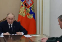 Валерий Герасимов сообщил Путину о захвате территорий в Харькове и Днепропетровске valerij gerasimov soobshhil putinu o zahvate territorij v harkove i dnepropetrovske-infovzor-ru-0