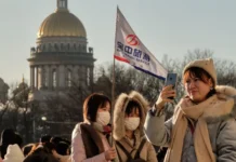 Владимир Путин и Артур Мурадян обсуждают влияние безвизового режима с Китаем на туризм vladimir putin i artur muradyan obsuzhdayut vliyanie bezvizovogo rezhima s kitaem na turizm-infovzor-ru-0