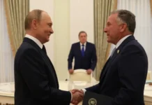 Владимир Путин раскрывает напряжённые детали пятичасовой встречи с Кушнером и Уиткоффом vladimir putin raskryvaet napryazhyonnye detali pyatichasovoj vstrechi s kushnerom i uitkoffom-infovzor-ru-0