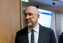 Владимир Зеленский раскрывает интригу вокруг преемника Андрея Ермака vladimir zelenskij raskryvaet intrigu vokrug preemnika andreya ermaka-infovzor-ru-0