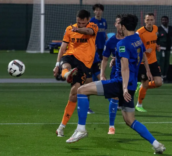 Футбольный клуб «Урал» Василия Березуцкого уверенно стартовал в Дубае!-0