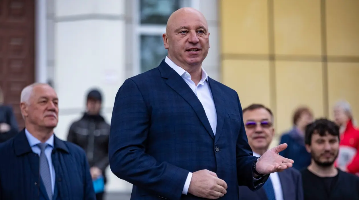 Депутат ЗСПК Игорь Святославович Чемерис Осипчук Дмитрий, ИА PrimaMedia