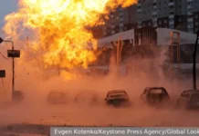 Иван Лизан и Минобороны раскрывают смысл удара «Орешником» по Украине ivan lizan i minoborony raskryvayut smysl udara oreshnikom po ukraine-infovzor-ru-0