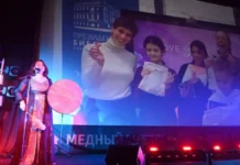 VII кинофестиваль «Медный цветок» открылся в Пышме и Екатеринбурге kinofestival mednyj czvetok otkrylsya v pyshme i ekaterinburge-infovzor-ru-0