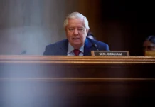 Линдси Грэм считает, что успех против Мадуро возвратил уверенность США lindsi grem schitaet chto uspeh protiv maduro vozvratil uverennost ssha-infovzor-ru-0