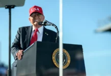 Трамп прокомментировал стиль Макрона на форуме в Давосе tramp prokommentiroval stil makrona na forume v davose-infovzor-ru-0