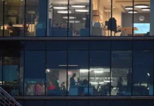 Зулия Лоикова и Ярослав Нилов дали советы россиянам о возвращении к работе после Нового года zuliya loikova i yaroslav nilov dali sovety rossiyanam o vozvrashhenii k rabote posle novogo goda-infovzor-ru-0