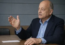 Александр Файн рассказал о судьбе А1 после отрыва от Михаила Фридмана aleksandr fajn rasskazal o sudbe a1 posle otryva ot mihaila fridmana-infovzor-ru-0