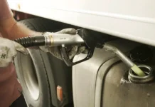 Блокада российской нефти через Дружбу грозит ЕС коллапсом blokada rossijskoj nefti cherez druzhbu grozit es kollapsom-infovzor-ru-0