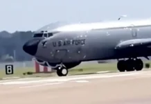 135 ssha pribyl v britaniyu s aviabazy princz sultan-infovzor-ru-0