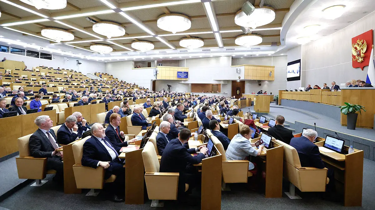 В ГД предложили отдельные стойки регистрации для семей с детьми в аэропортах