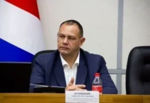 koziczkij i mironov vystupili za zashhitu pushkina i lermontova-infovzor-ru-0