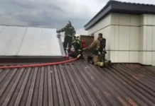 Операция МЧС по спасению людей в Домодедово в торговом центре Стайер operacziya mchs po spaseniyu lyudej v domodedovo v torgovom czentre stajer-infovzor-ru-0