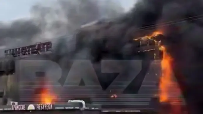 Baza: Три человека пострадали в пожаре в калининградском ТЦ «Гиант»