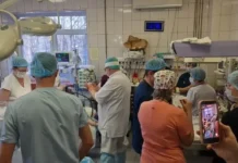 В Санкт-Петербурге родилась уникальная четверня девочек-близняшек v sanktpeterburge rodilas unikalnaya chetvernya devochekbliznyashek-infovzor-ru-0