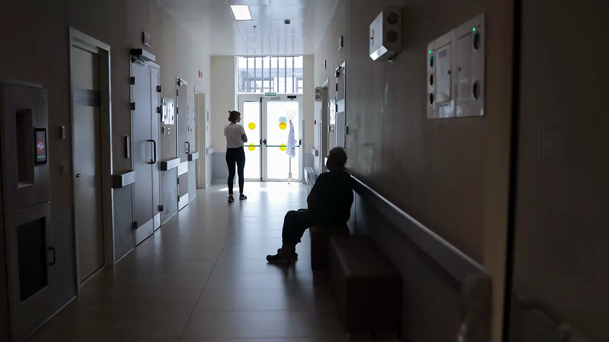 Пациенты в Тюмени избили врача в больнице после просьбы соблюдать очередь