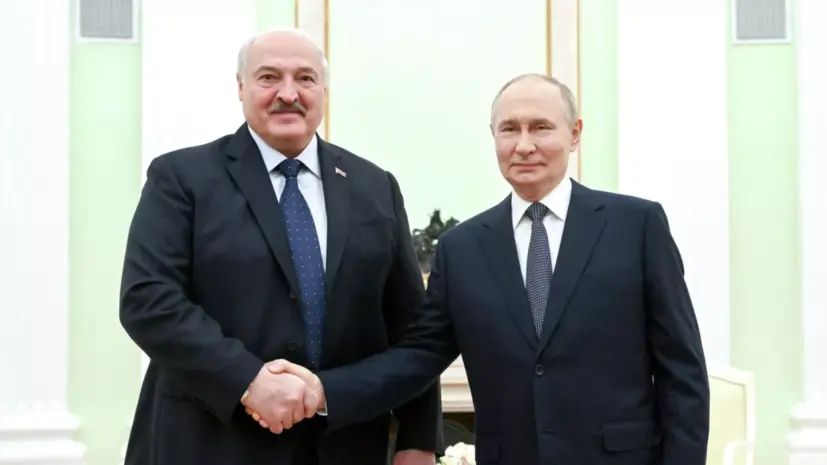 Путин встретился с Лукашенко на полях саммита ЕАЭС в Астане