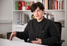 Весеннее цветочное безумие — вдохновляет Пристли и Маккуина vesennee czvetochnoe bezumie vdohnovlyaet pristli i makkuina-infovzor-ru-0