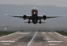 Аэропорт Саратова и Росавиация радуют отменой временных ограничений aeroport saratova i rosaviacziya raduyut otmenoj vremennyh ogranichenij-infovzor-ru-0