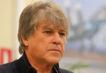 aleksej glyzin vystupit v moskve posle lecheniya 9 iyunya-infovzor-ru-0