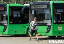 Необычное ДТП с участием легковушки и двух автобусов в Нижневартовске Алексей Бубнов на объектах. Екатеринбург