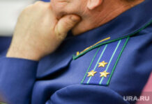 Визит высокопоставленного представителя прокуратуры на проблемное оборонное предприятие dbf34ae5-1c0f-4559-9e1b-a5d0b6c13126-674b9c2d