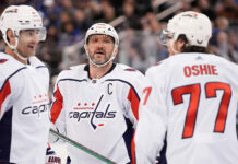 Путь к рекорду: духовная поддержка для великого хоккеиста 5f77ddce-5bbf-432e-999c-e1f0de52fc4f-6794bda2