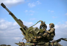 Российские военные провели серию высокоточных ударов по стратегическим объектам 88fd99a6-1878-4e83-81d1-7ad76330b88e-678a6652