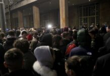 Мирные протесты в Белграде: граждане объединились в защиту общественной безопасности 4e2c052a-2c8b-4aa6-b683-f90a4bc7945d-67bd0ded