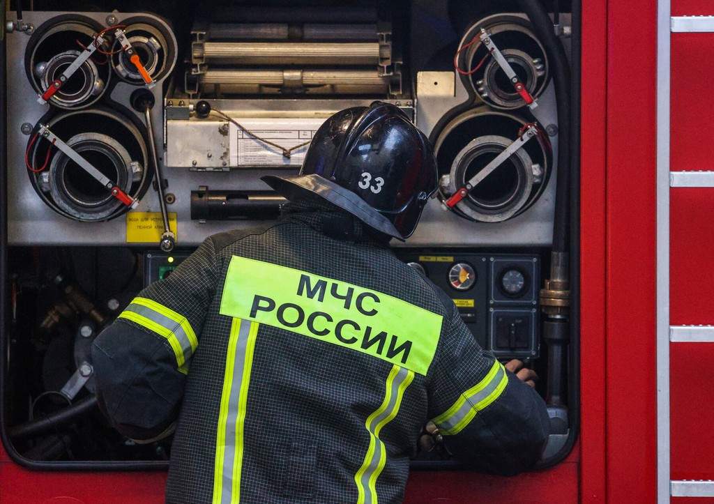 МЧС оценило ущерб от пожаров в России
