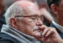 Символический штраф для Никиты Михалкова: 300 рублей за формальность a29942aa-3ac9-496b-a1df-0d0fd975a67e-67bc9d54