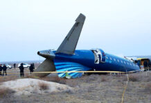 Роковой полет: шокирующие подробности авиакатастрофы под Актау в диалоге Путина и Алиева dcacf167-a47a-41d2-a23e-4f888795dfd0-67c4e527