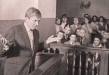 История создания легендарной комедии "Берегись автомобиля": как Рязанов убедил Смоктуновского сыграть Деточкина 05f6018f-0d32-4f1f-ac8f-47dba0361acc-67d49cf8