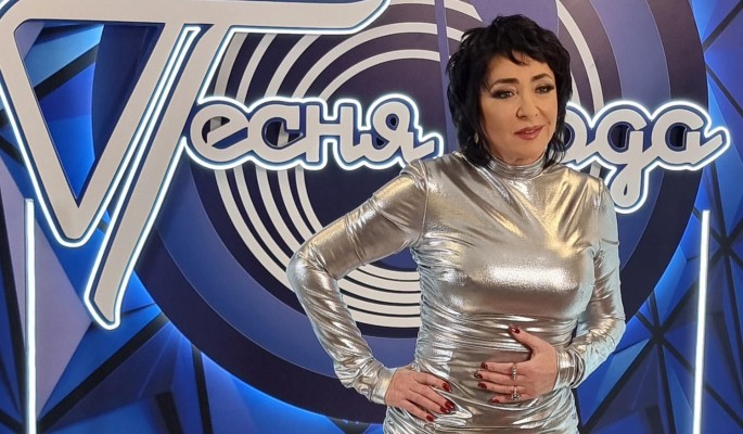 "Алла Борисовна, спасибо, что ушли на пенсию!": Лолита обратилась к уехавшей из России Пугачевой