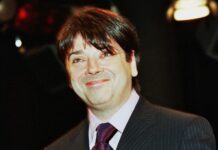 Наследие великого кутюрье Юдашкина открывает новую страницу в мире моды 0ce87222-abd9-4c5a-b8dd-d2e21672534f-67d5e134