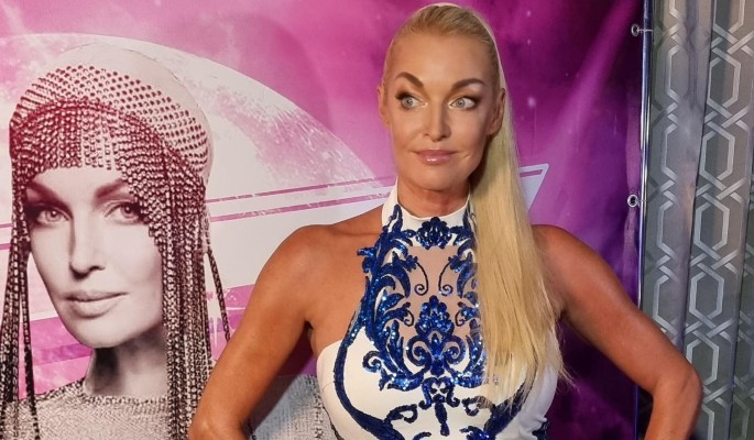 "Статный, сексуальный, молодой": Волочкова похвалилась новым мужчиной в своей жизни