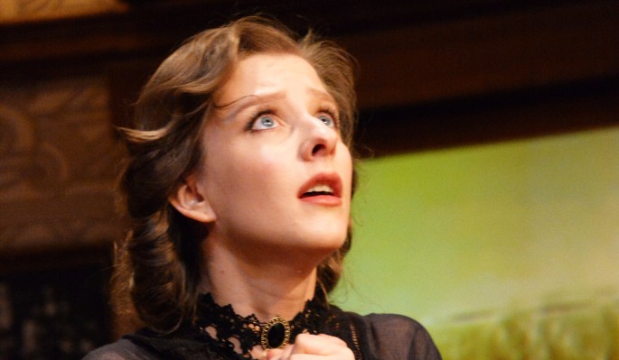 "Волшебные и чудесные!": Арзамасова разместила совместное фото мужа и сына