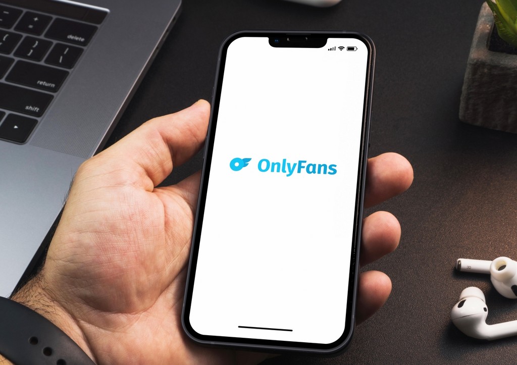 Украинский олигарх торговал зерном на порносайте