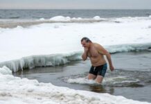 Крещенские купания в Крыму пройдут с учетом природных условий 4705e02d-6521-4f0c-8da9-3dfd8344c12f-67dbe737