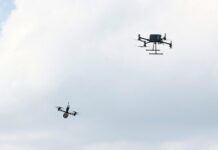 Массированная атака беспилотников на промышленные объекты России 66ed108d-cd4c-427b-8af3-1edae0ad49d2-67e657d2