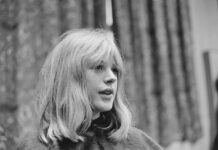 Легендарная вокалистка золотой эпохи рок-музыки Марианна Фейтфулл навсегда останется в истории 67adfabc-d2cf-4304-86e7-8b4217387558-67efc2e0