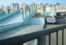 Во Владивостоке начинается демонтаж зимнего аттракциона на главной площади 9dc0318d-32a3-4caa-9d95-0784973c16a2-67d5dc1a