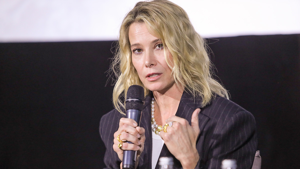 На компанию телеведущей Высоцкой «Едим дома» подали в суд 